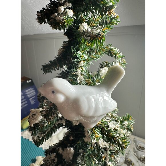 White Porcelain Clip on Birds Holiday Tree Ornament set of Two Crafting Wreath - Picture 9 of 10